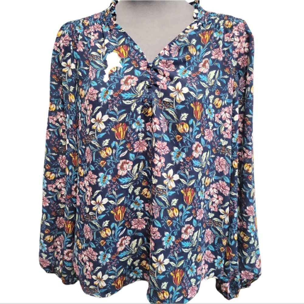 EC ZAC & RACHEL FLORAL V-NECK BLOUSE W/RUFFLES AROUND THE NECK & ELASTIC SZ.S